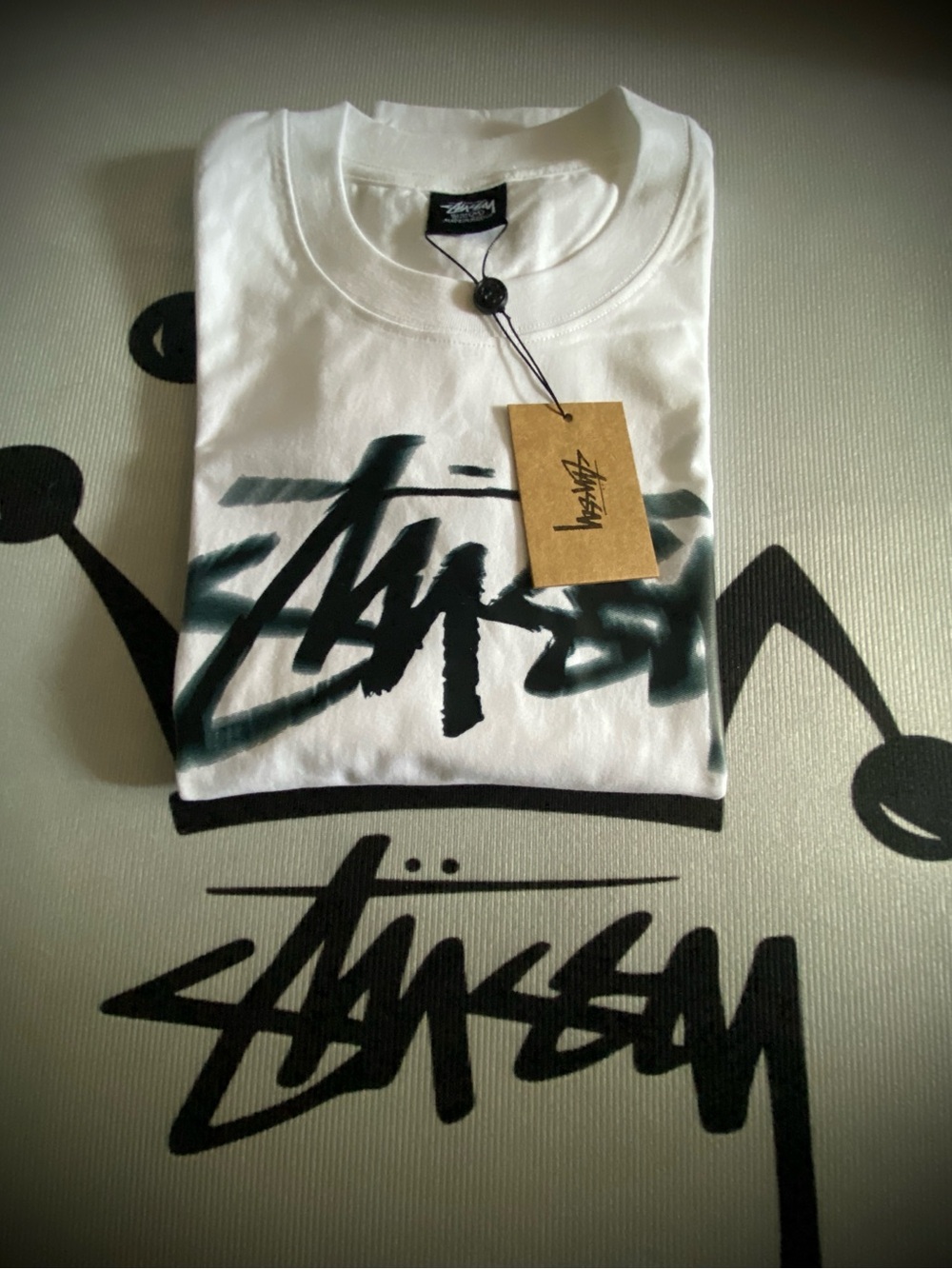 🆕 STUSSY Dizzy Tee in White size Medium NWT rare stüssy